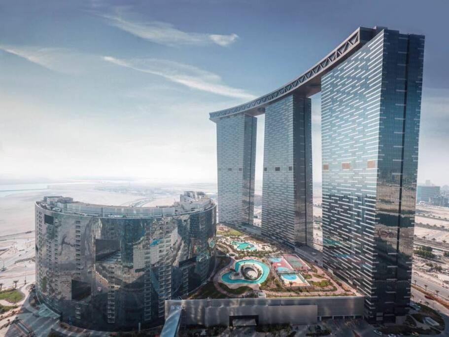 Cozy 1Br In Iconic Tower Apartamento Abu Dhabi Exterior foto